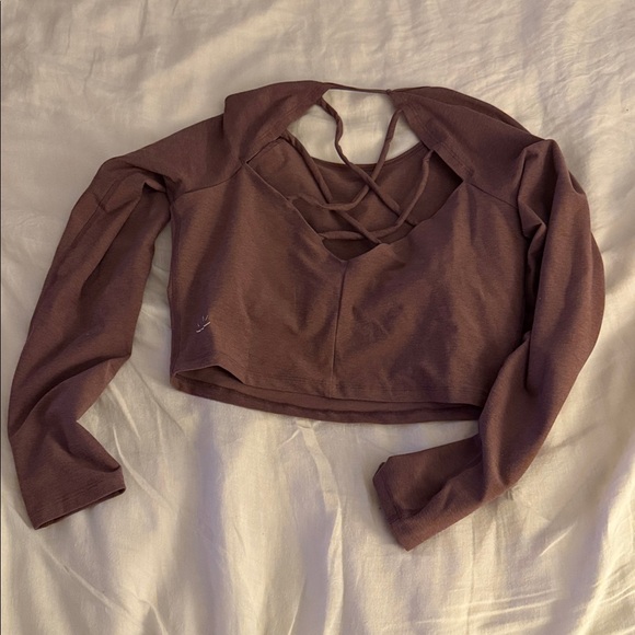 Beyond Yoga Criss Cross back long sleeve - Picture 4 of 5